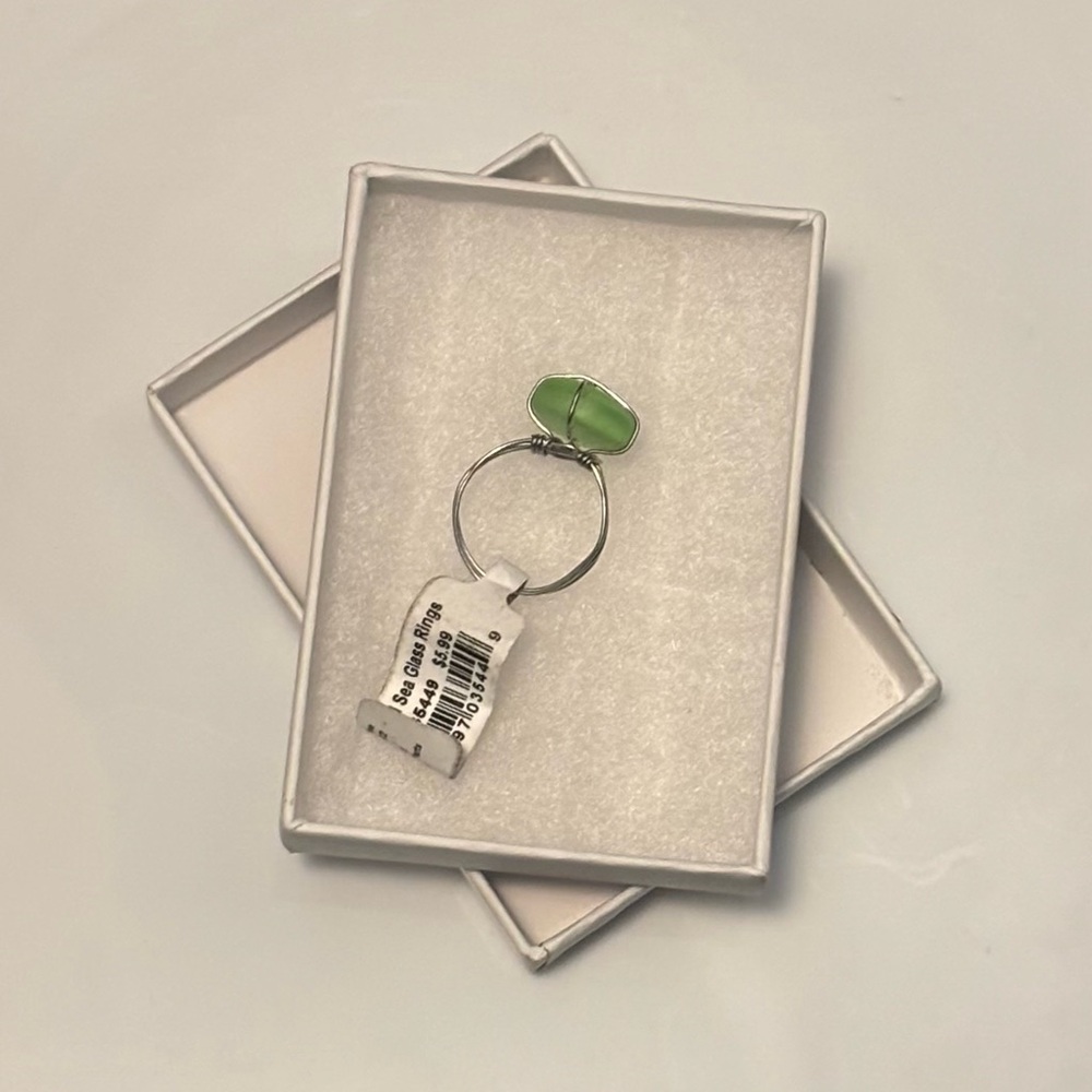 Green Seaglass Silver Wire Ring